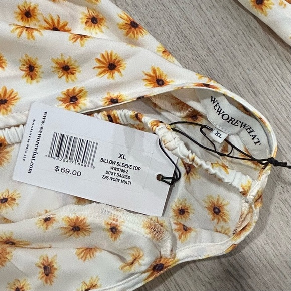 NWT WeWoreWhat Yellow Daisy Floral Long Sleeve Crop Top Elastic Hem Size XL - Picture 4 of 10